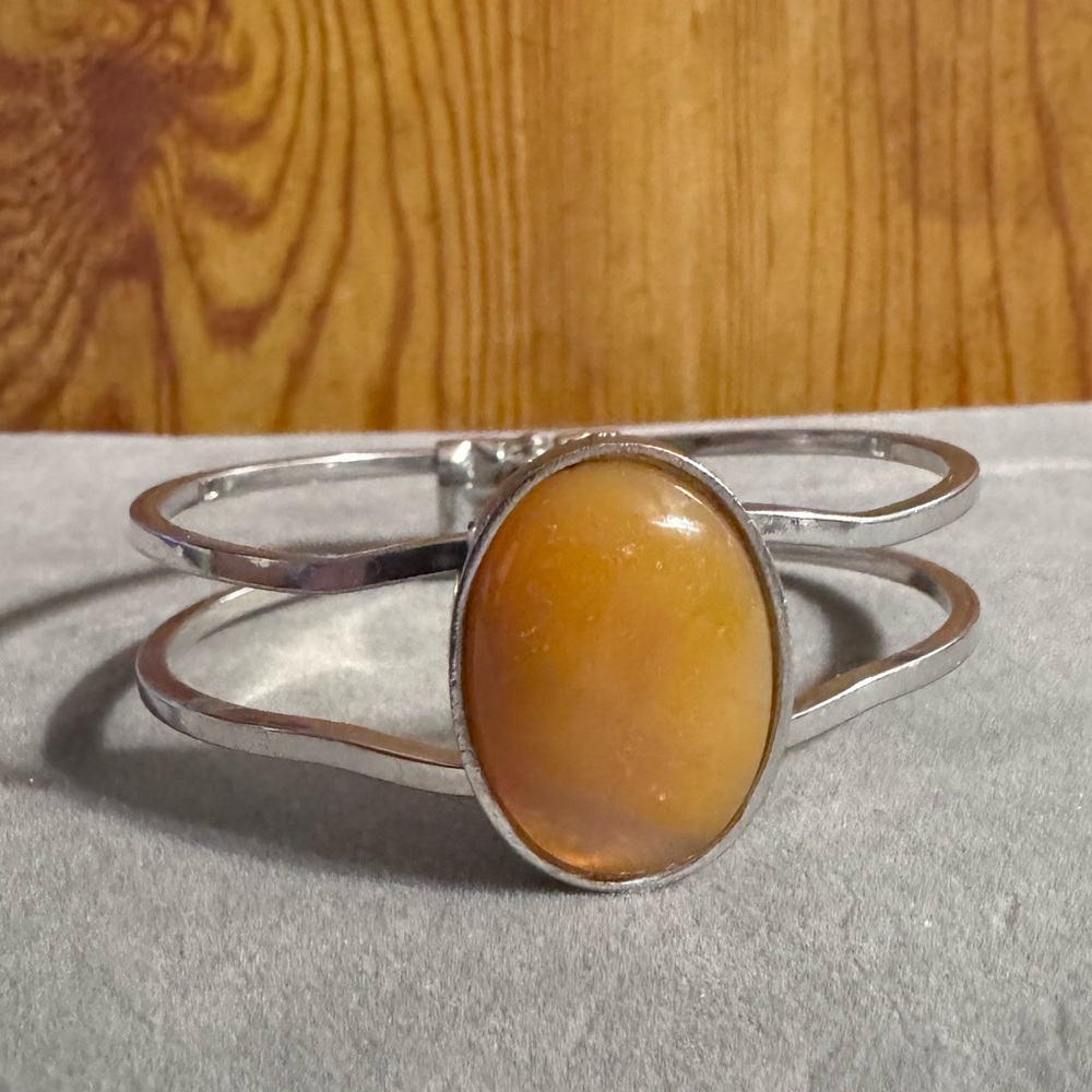 Statement Silver Tone Oval Agate Hinged Bracelet - image 3